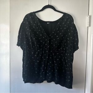 Old Navy Black Top with White Floral Pattern